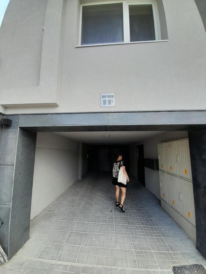 Turquoise By Rv Apartments Varna Exterior photo